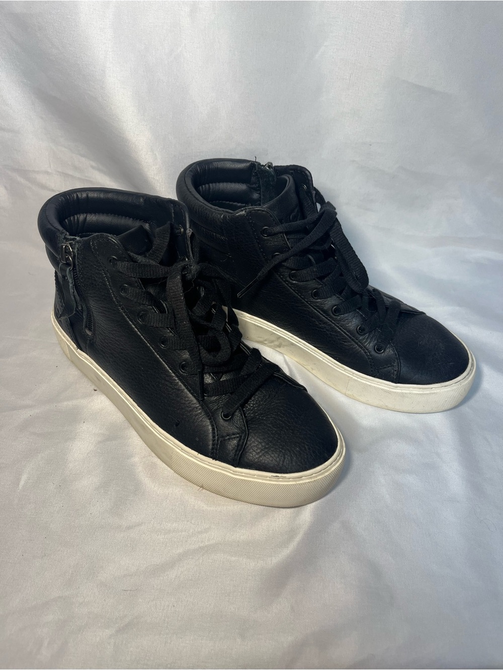 UGG Olli Black Leather High Top Side Zip Sneaker Shoes Women's Size 7.5